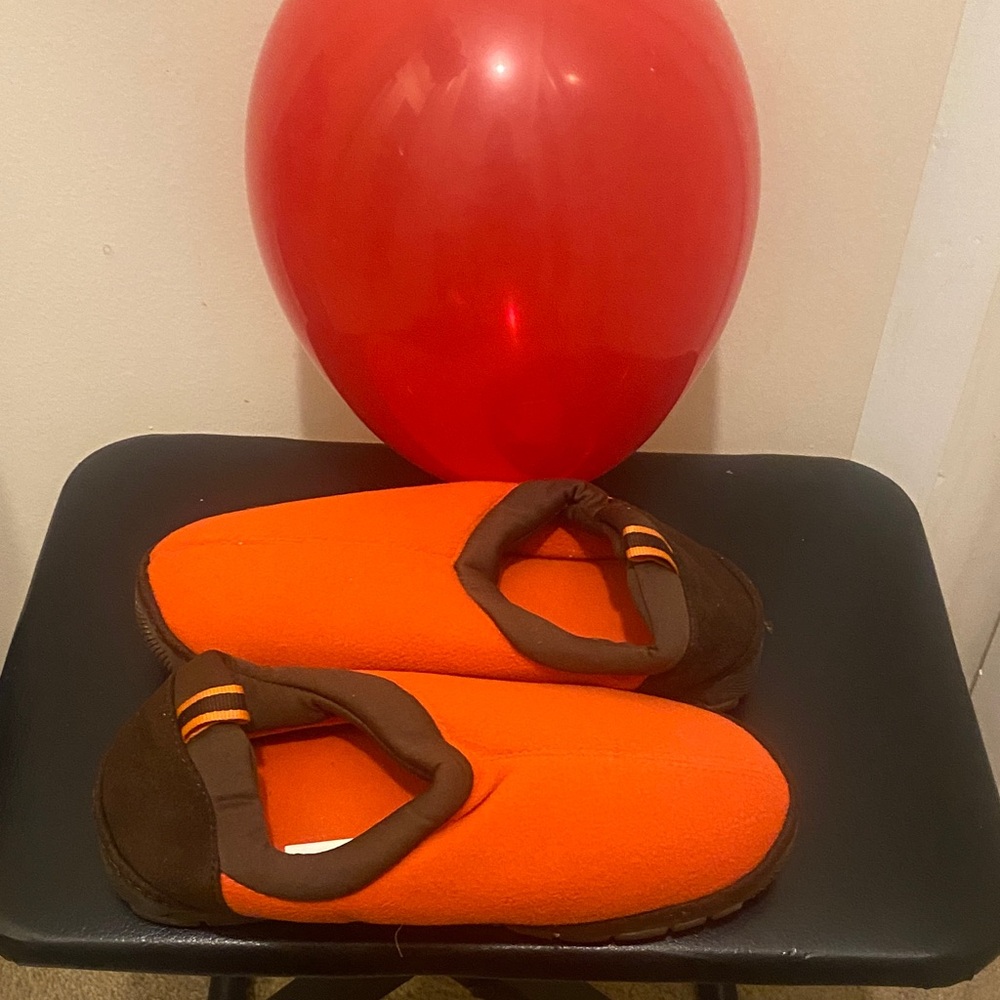 Orange and Brown Men’s Slippers Size 7-8